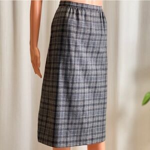 Vintage 70s Pendleton Wool Plaid Midi Skirt Grey Size 10 30" Waist Made in USA